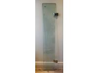 900 Quadrant frameless shower screen