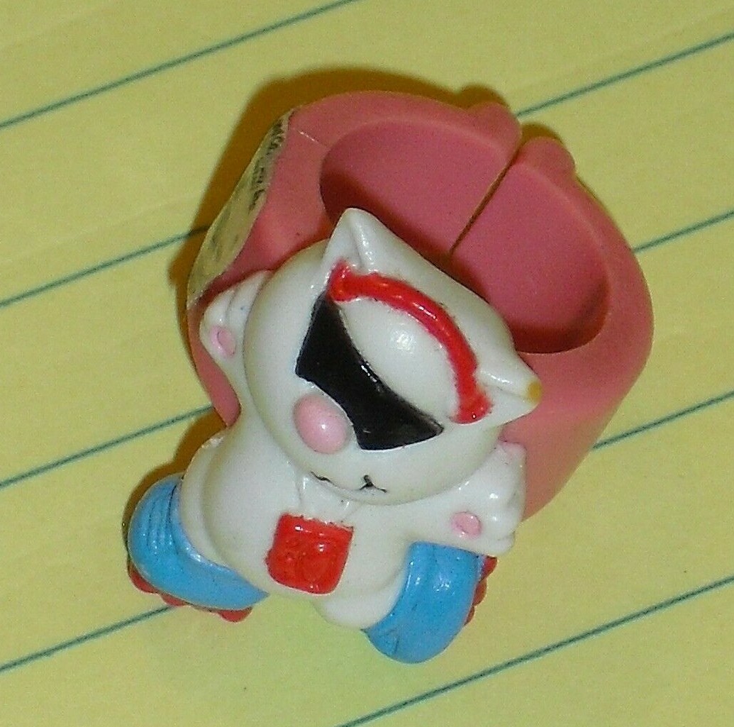 Vintage 1980's Russ Rollerblading White Cat Adjustable Child's 1-Inch Ring