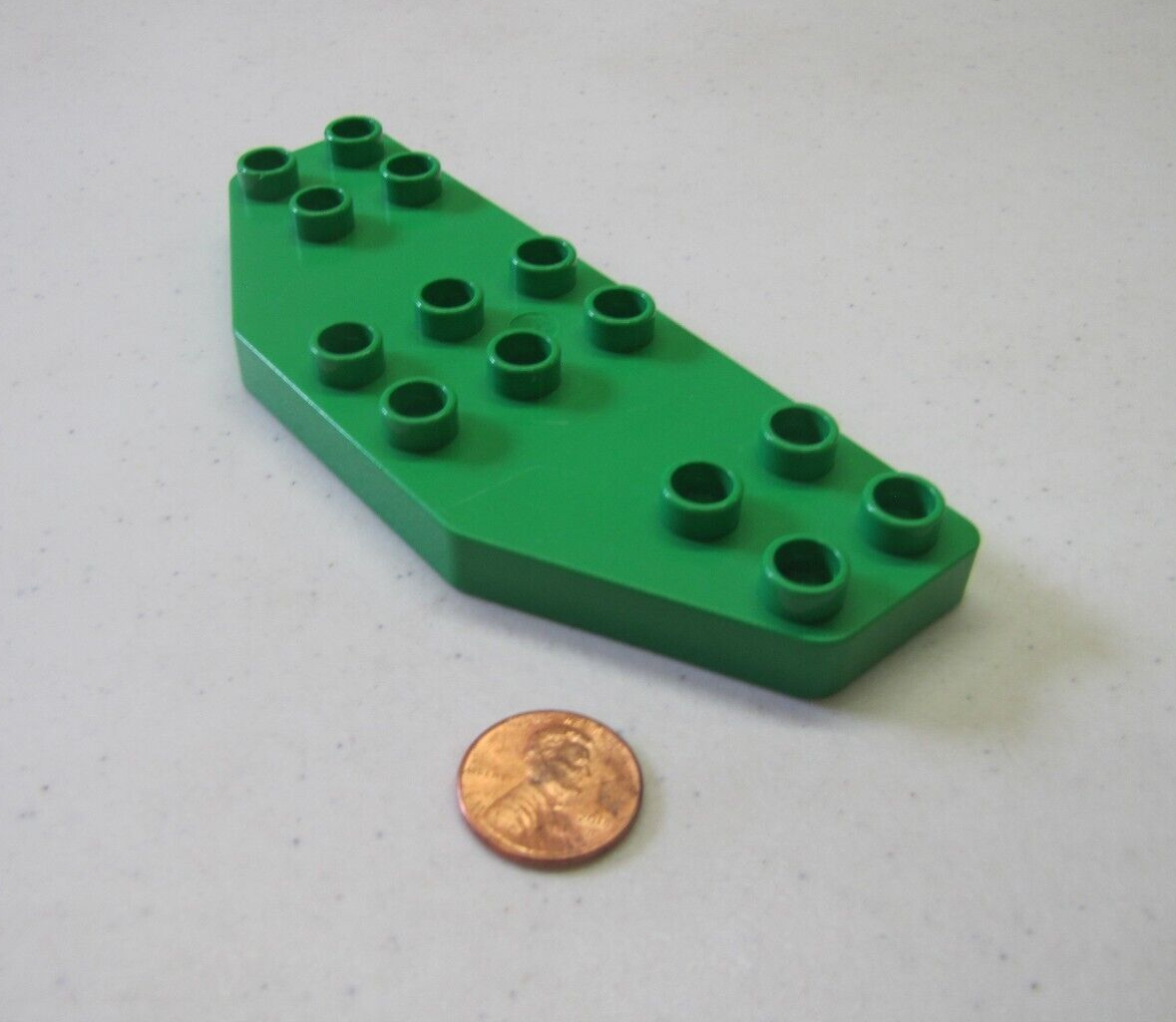 Duplo green plane shop