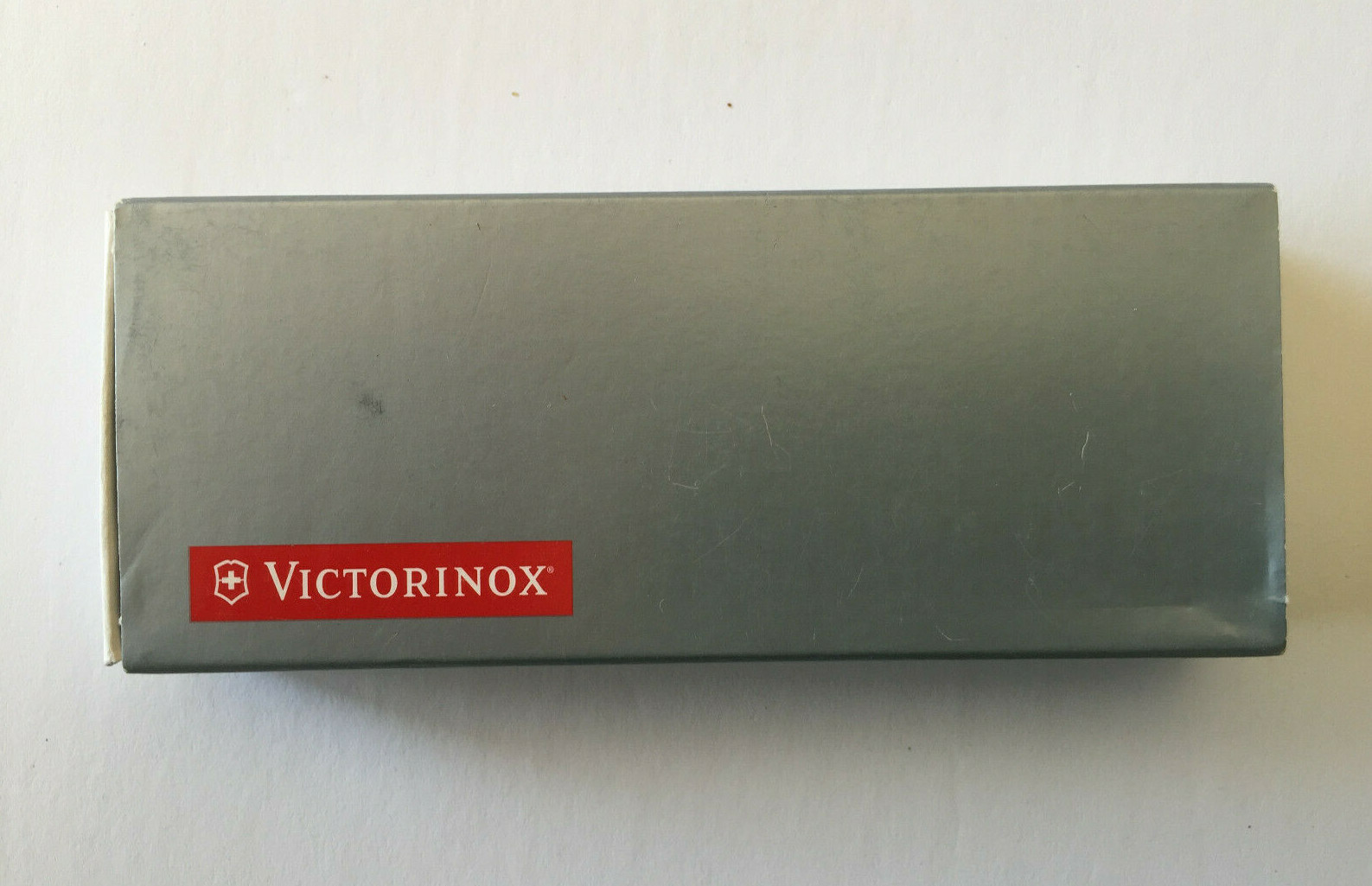 VICTORINOX KNIFE  SNOWFLAKE RED