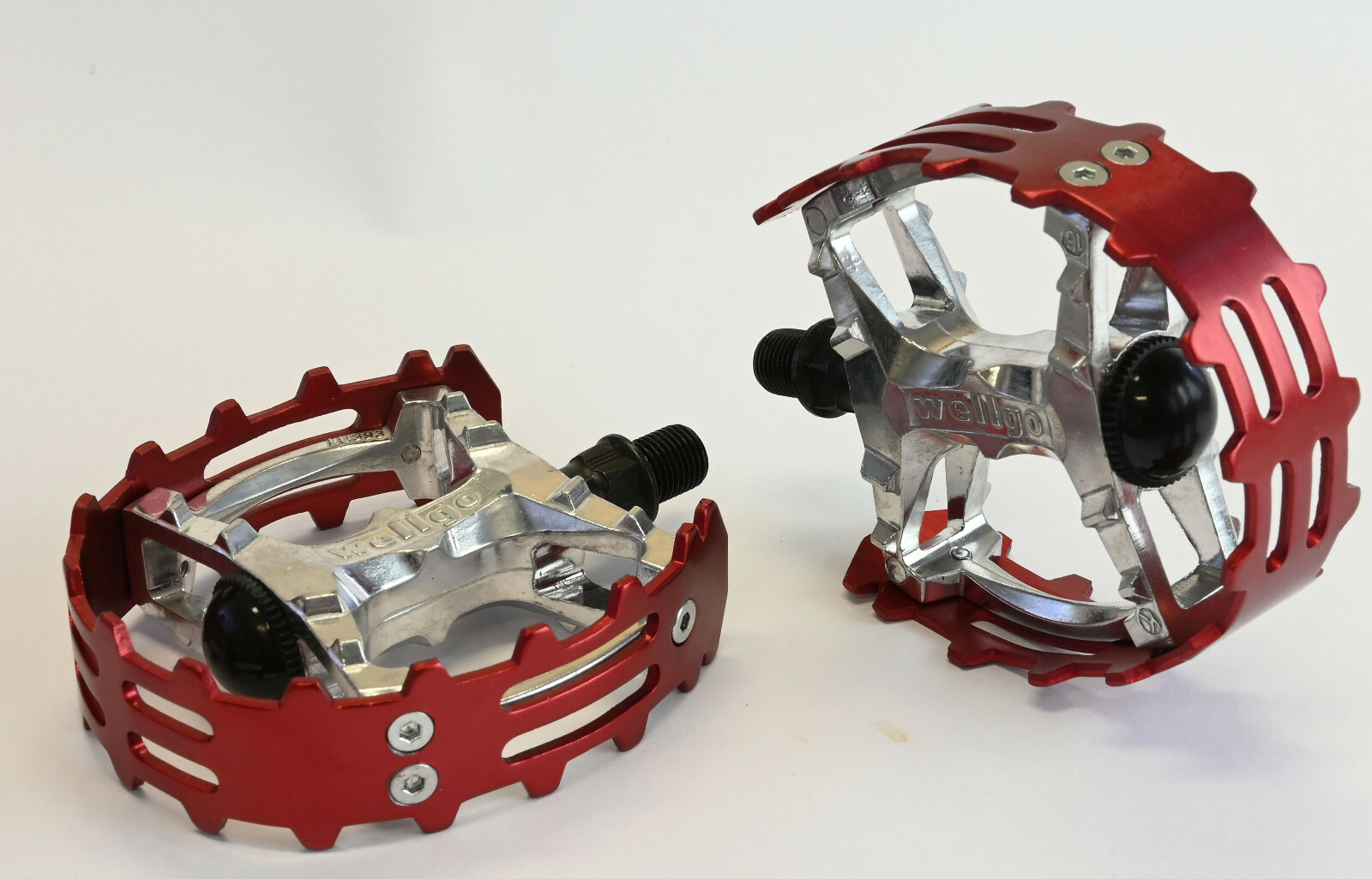 Old School BMX Beartrap Pedals Red - 1/2