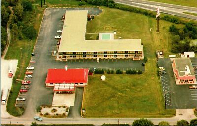 Sellersburg IN Days Inn Motel Postcard unused (20634)
