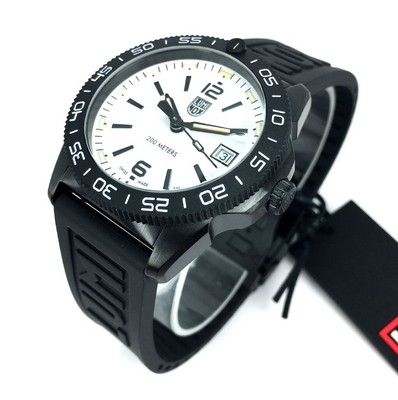 Pre-owned Luminox Men's  Pacific Diver Ripple 39mm Steel Dive Watch Xs.3127m