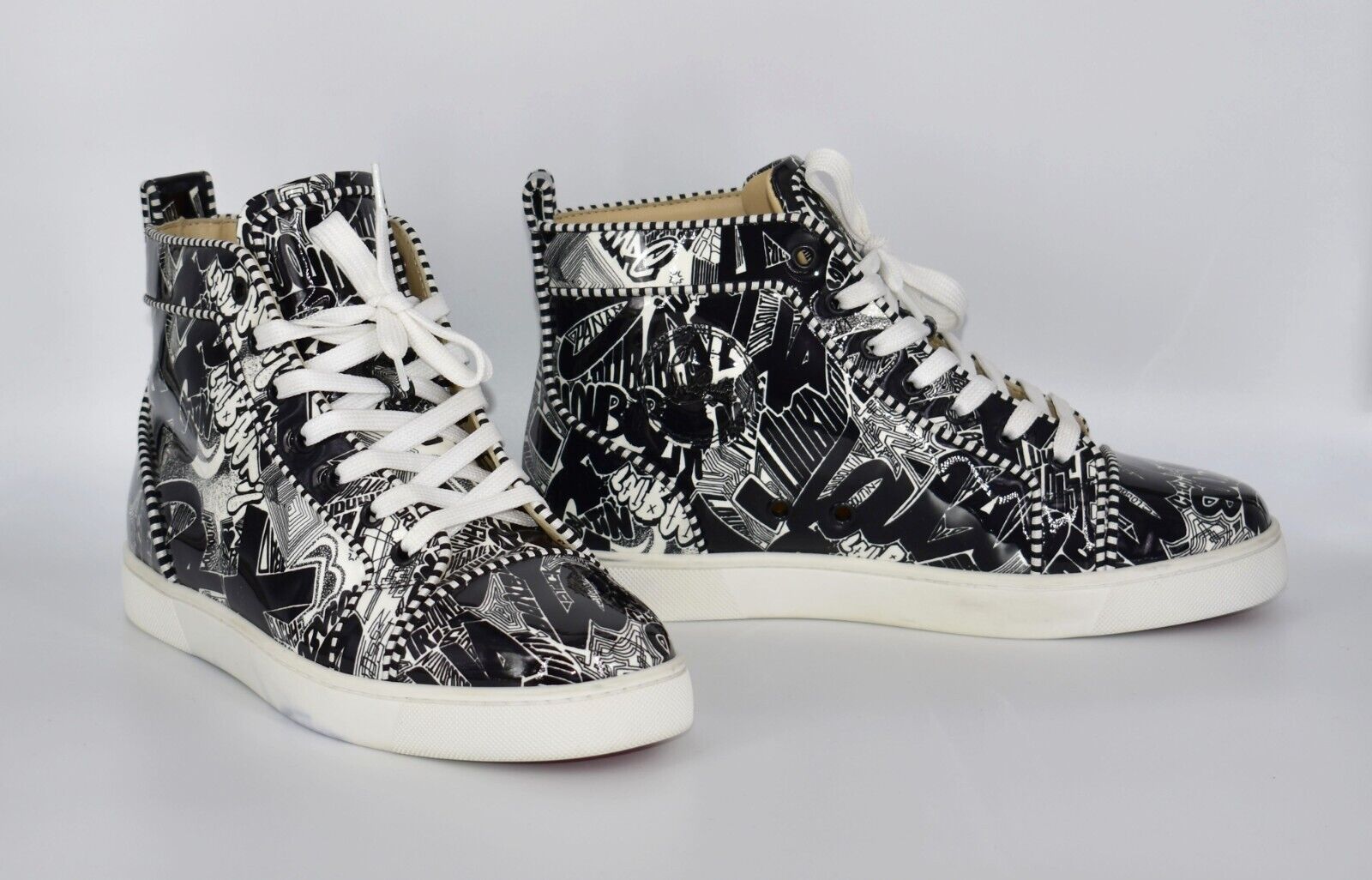 B20 NWD CHRISTIAN LOUBOUTIN Patent Blk/Wht Graffiti Hi Top B20 NWD CHRISTIAN LOUBOUTIN Patent Blk/Wht Graffiti Hi Top