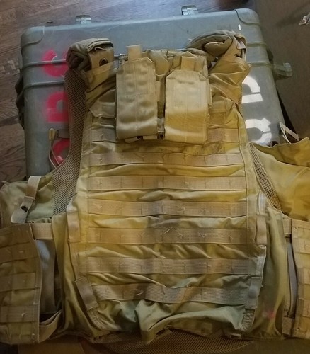 Military grade bullet proof vest Large/XL Used,  and tactical vest
