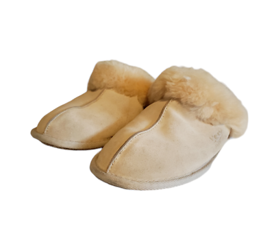 UGG Scuffette II Women s Slipper Beige Sand Size 6