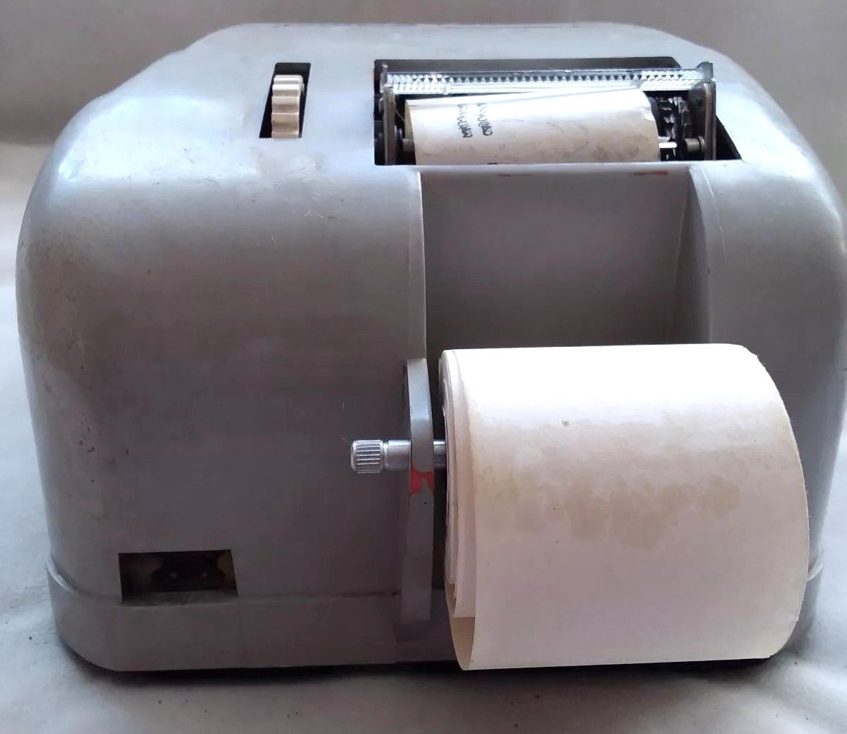 Vintage GENERAL GILBERT CORP. Model 708 Electric Adding Machine Made USA