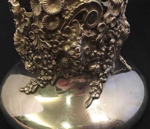 Rare c1890 BAILEY BANKS & BIDDLE Sterling Repousse Floral Motif Vase10”