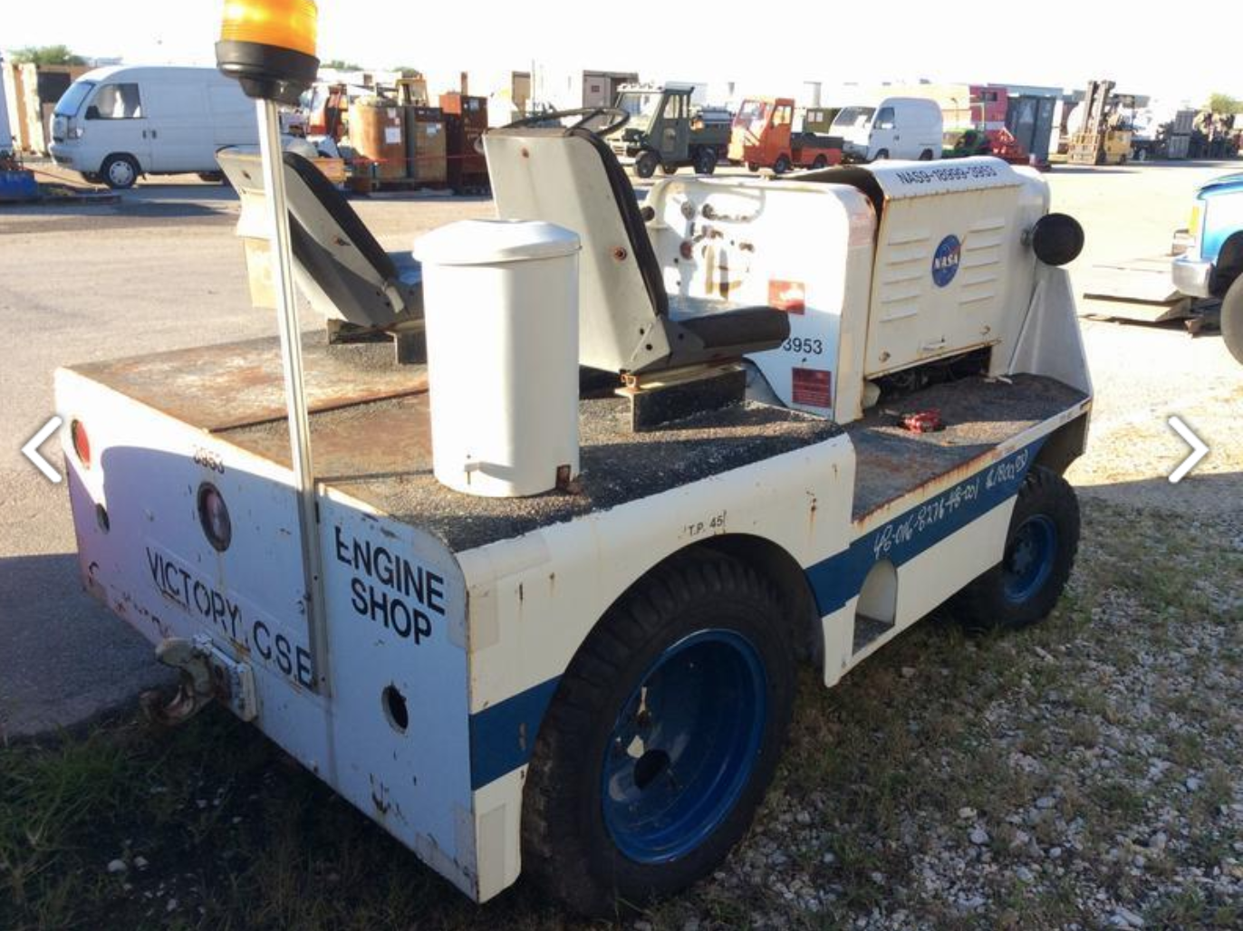 TUG model JG40 PT9 Aircraft Tug - Tractor / 4000 DBP