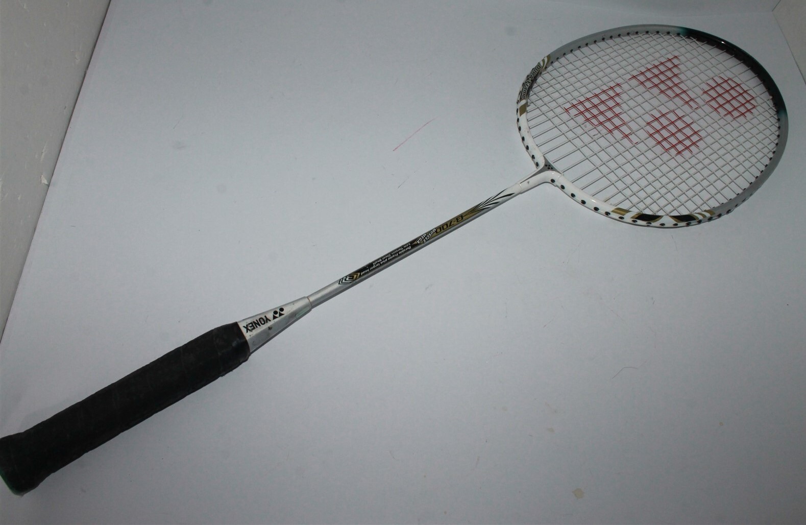 Yonex Badminton Racquet Muscle Mega B-700 Low Torsion Steel