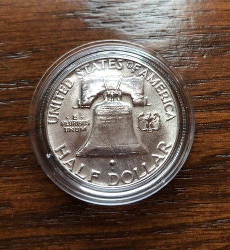 1952 SILVER FRANKLIN HALF DOLLAR !!!  CHOICE UNC !!