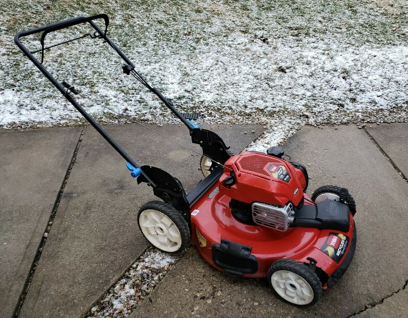 Toro Briggs & Stratton Mow N' Stow 22