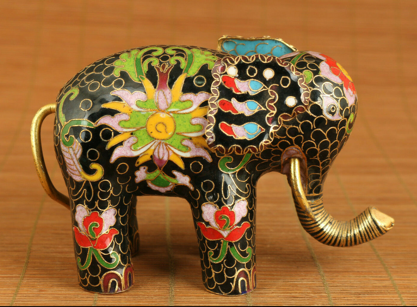 Antiques Old Cloisonne Hand Carved Elephant Statue Figure Table