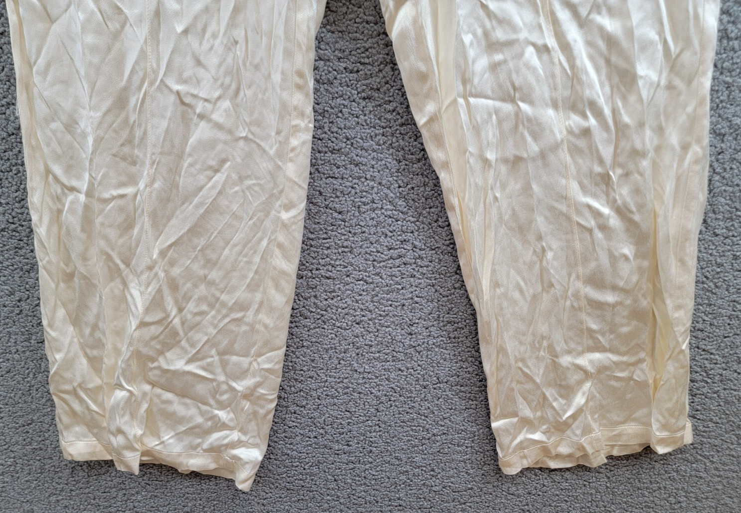 WAYF Fynn Satin Wide Leg Pants Women's S Cream Elastic Waist Pull On Styling~ - Picture 4 of 17