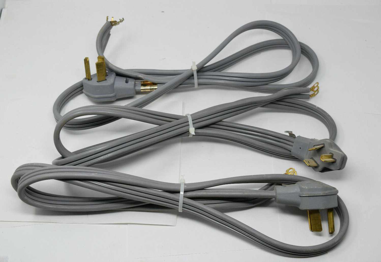 KJです。 Amazon.com: Disenparts 8973007872 Set Of Engine Coolant