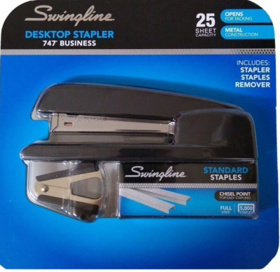 Swingline 747 Business Desktop Stapler + 5000 Staples + Staple Remover Black