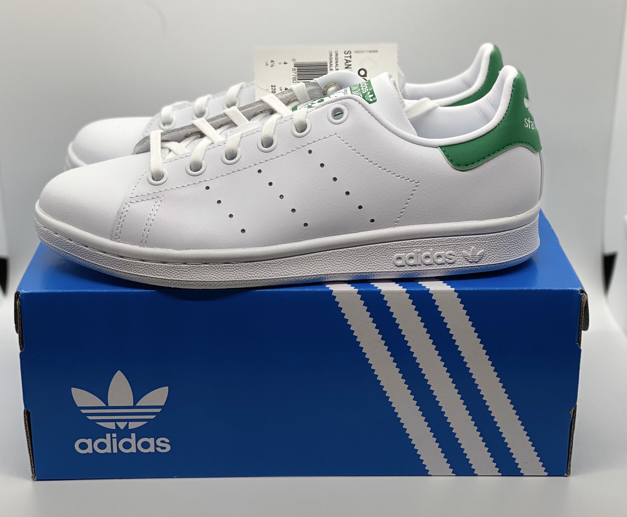 Adidas Stan Smith Junior Sneaker, M20605 size 4.5- New in