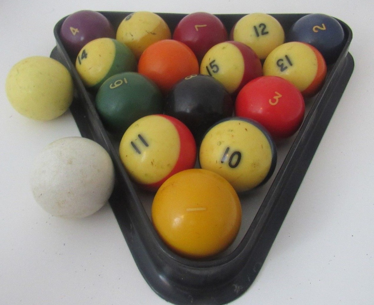 POOL BALLS BILLIARD NO CIRCLE VINTAGE  SNOOKER