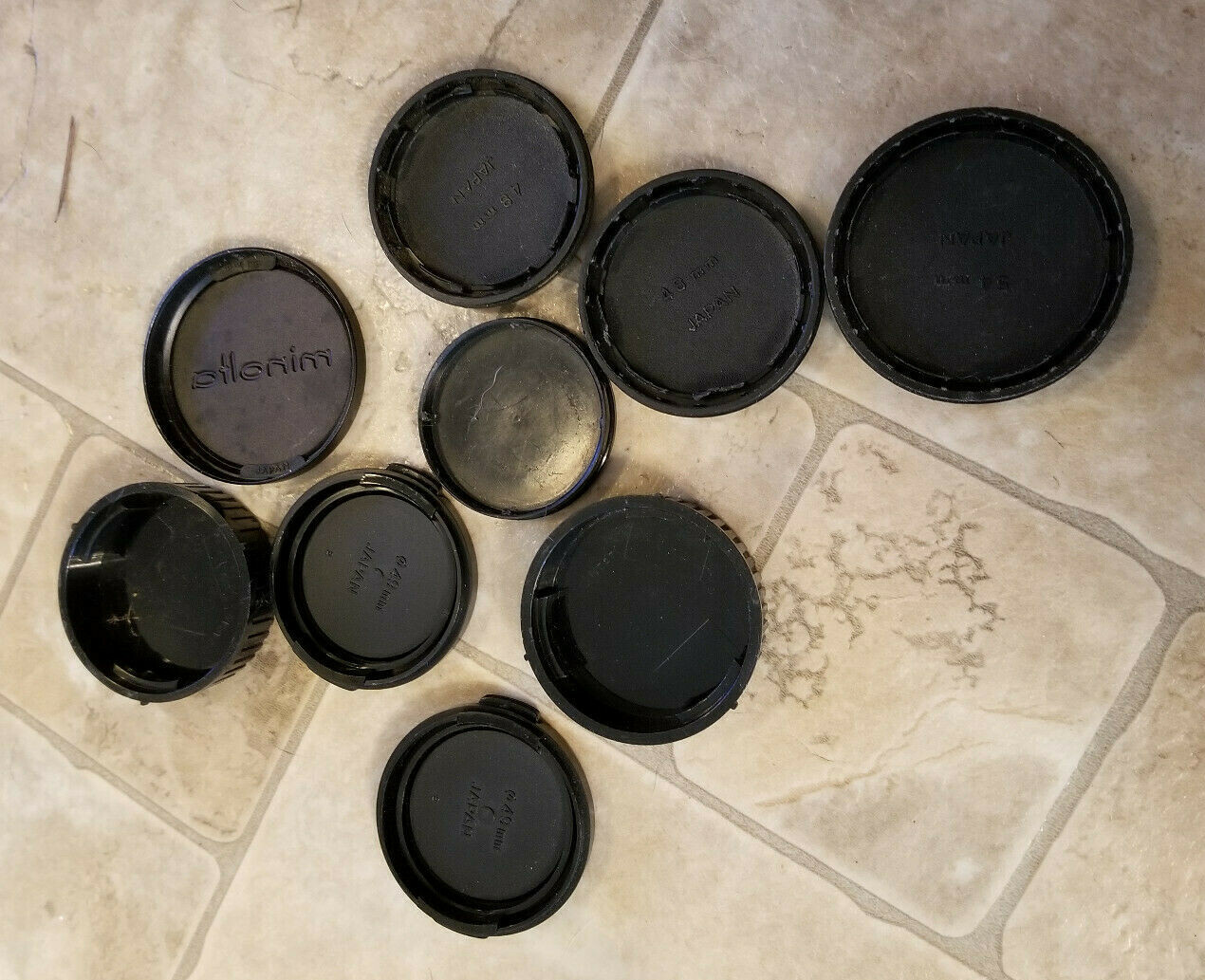 Lot of Minolta Lens Caps Mixed Sizes 9 total