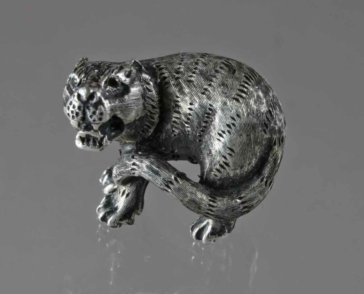 ojime bead silver tiger