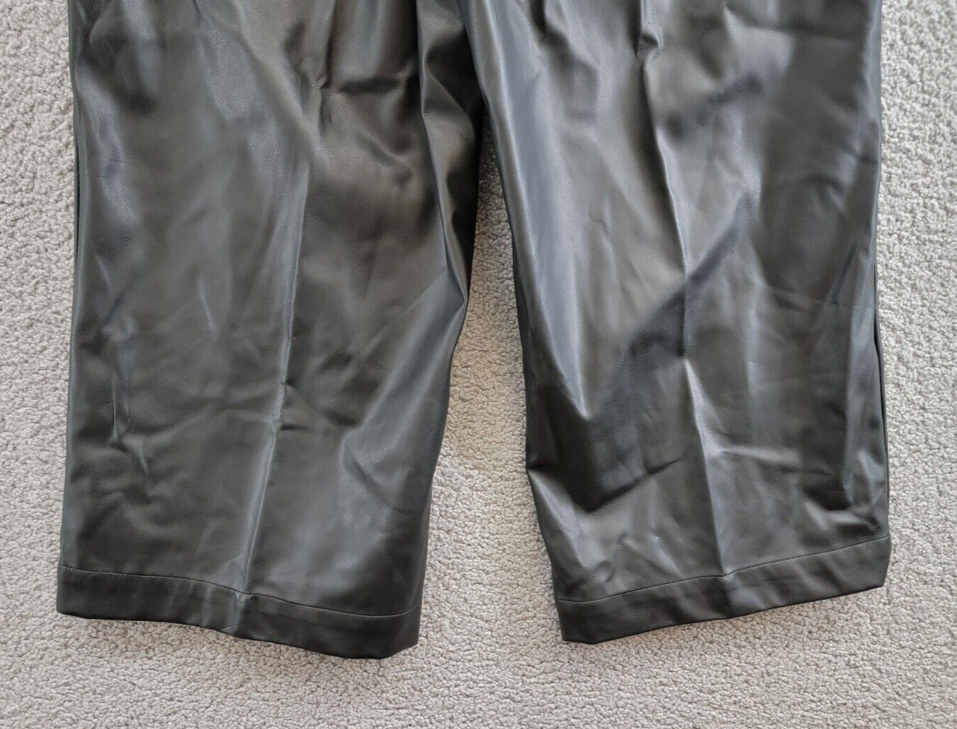 BCBG NEW YORK Faux-Leather Cropped Pants Women's 12 Onyx Slash Pockets Pull On - Picture 7 of 17