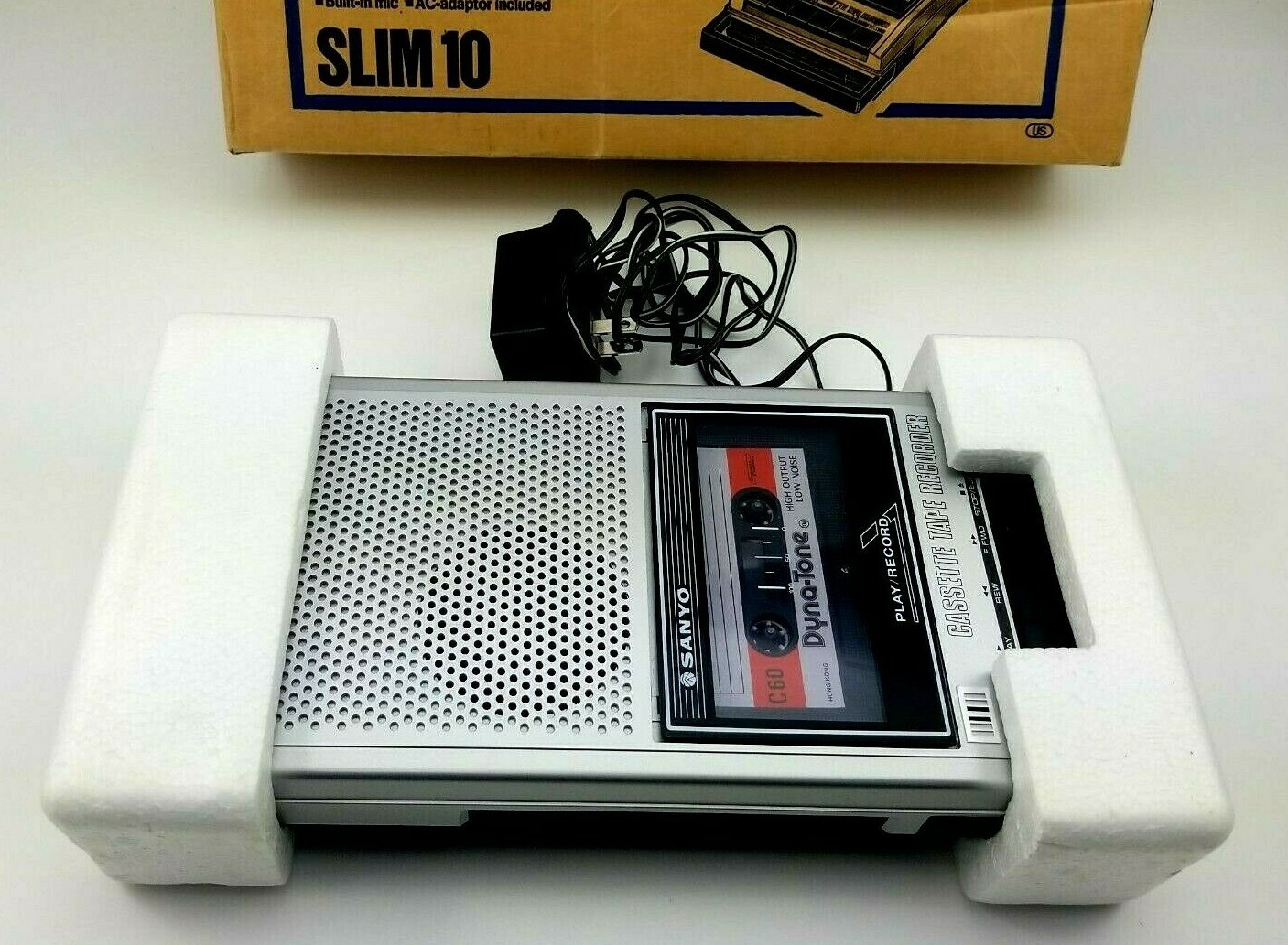 Sanyo Slim Line Portable Cassette Recorder Slim 10 In ORIGINAL BOXのeBay