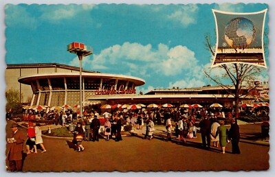 NY Worlds Fair 1964 65 Postcard Schaefer Center Daytime Crowds Umbrellas 