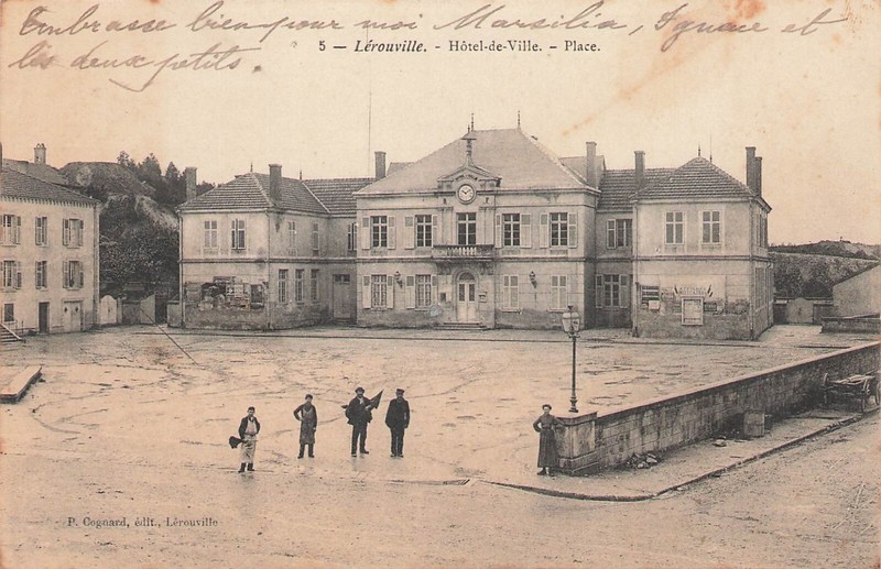 55 Lerouville Place De L'HÃ´Tel De Ville 78452