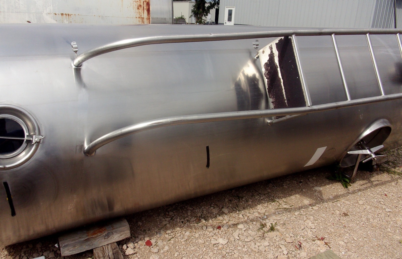 1000 Gallon Dairycraft Silo Insulated Agitated Stainless Steel Vertical Spacesav