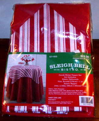 Sleigh Bell Bistro 70'' Round Tablecloth w/34''X34'' Topper