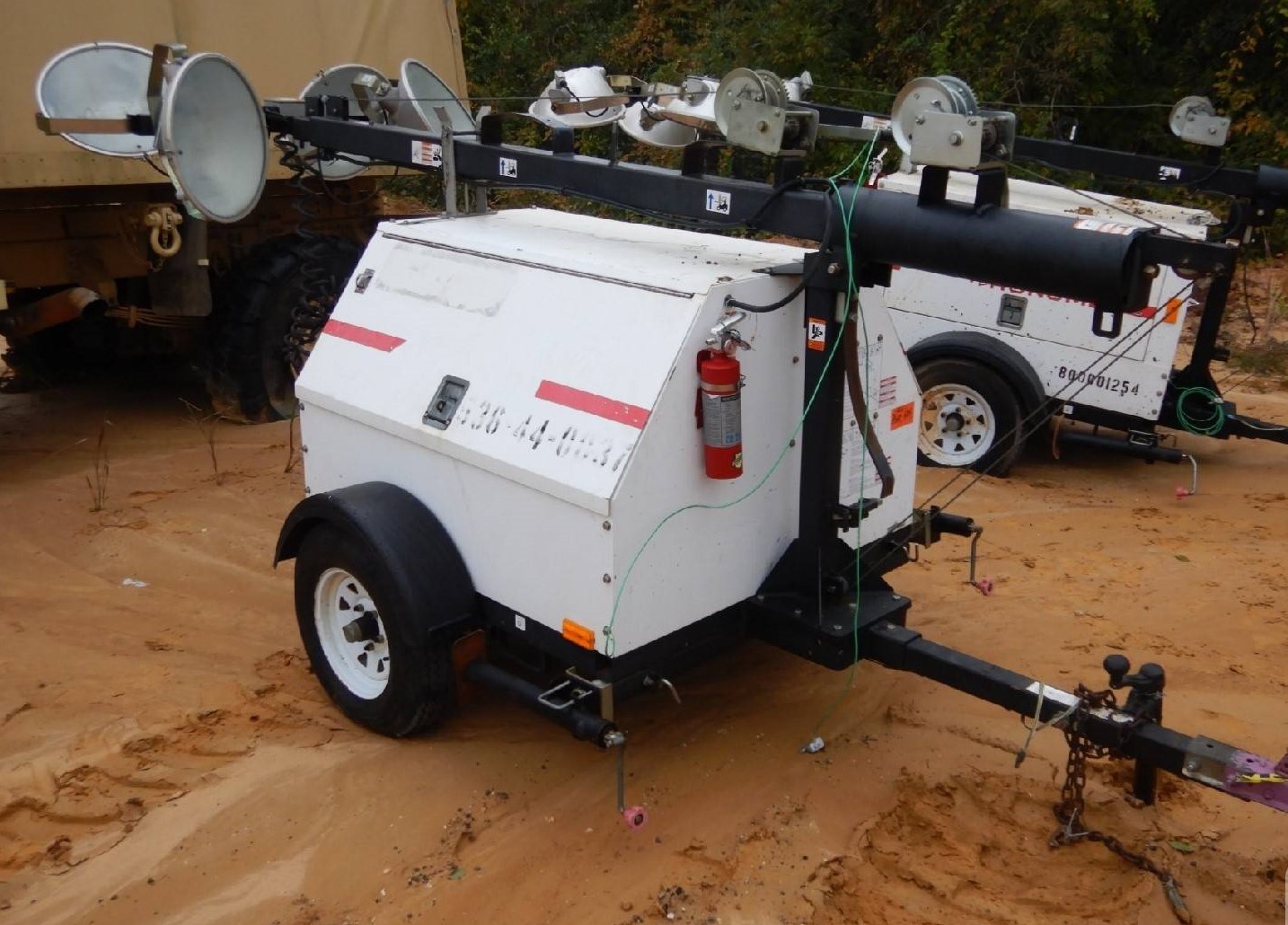 2012 MAGNUM MLT4060M Portable Light Tower w/ under 6000 hrs.