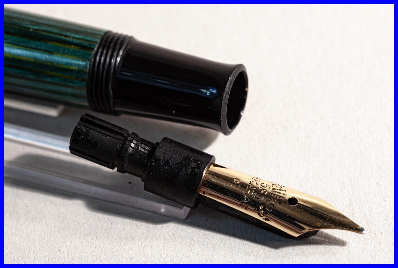 Pelikan M400(#500)　green-stripe 緑縞　F-nib Pelikan M400 Fountain Pen – Green Stripe – The Nibsmith