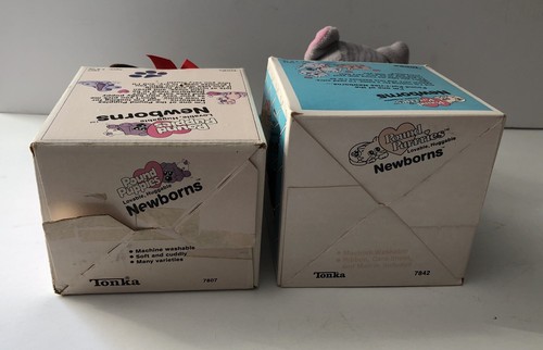 2 Vintage 1986 Newborn Pound Puppies and Kittens IOB