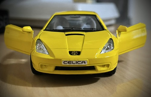 1 Piece KiNSMART Toyota Celica Scale 1:32 Die Cast Sports