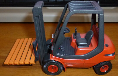 GAMA Linde-Gabelstapler Forklift  2418 with pallet