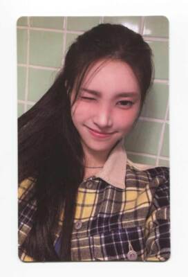 ILLIT - SUPER REAL ME [WEVERSE SHOP] POB EXCLUSIVE OFFICIAL PHOTOCARD