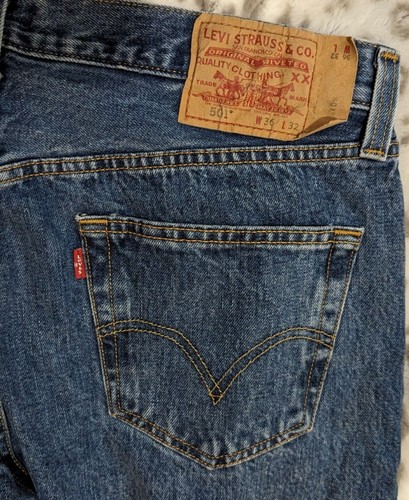濃紺⭕️Levi's 501 STRAIGHT Rタブ W32 濃紺⭕️Levi's 501 STRAIGHT Rタブ W32 - メルカリ