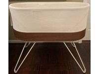 second hand snoo bassinet