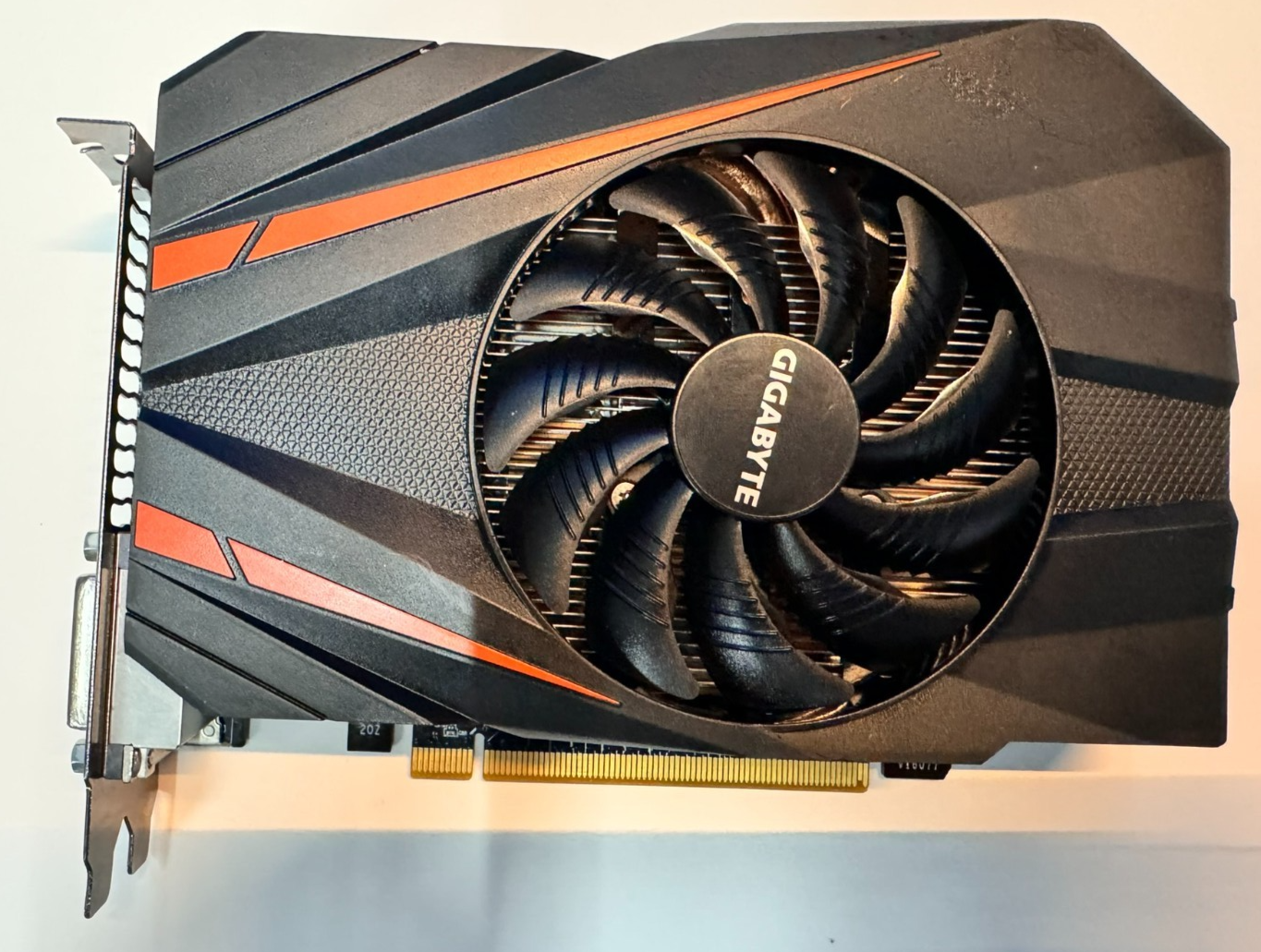 GIGABYTE GeForce GTX 1060 Mini ITX OC 6GB GPU Video TESTED