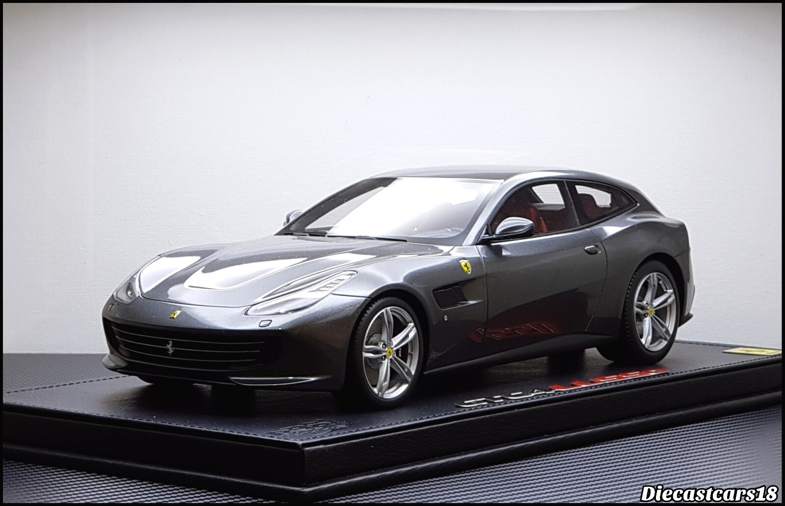 1/18 BBR Ferrari GTC4 Lusso 86th Geneve Auto Show 2016 Ltd