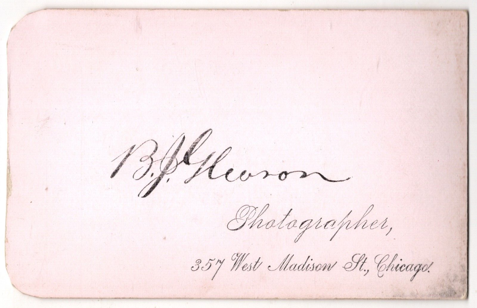 ANTIQUE CDV CIRCA 1870s B.J. HEARON HANDSOME MAN WITH MUSTACHE CHICAGO ILL. — additional view