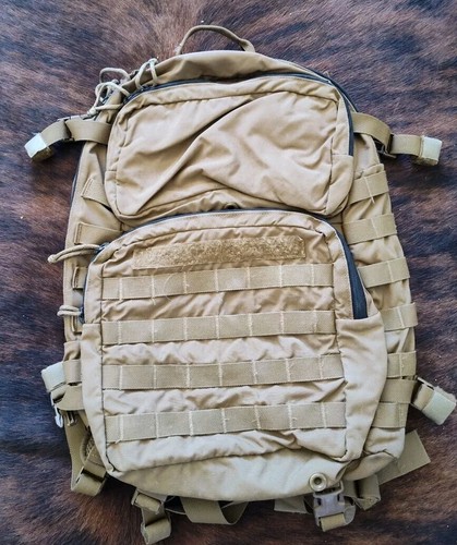 米軍実物 USMC FILBE MOLLE アサルトポーチ　Eagle　04 USMC FILBE Assault Pouch Coyote Brown MOLLE CIF | eBay