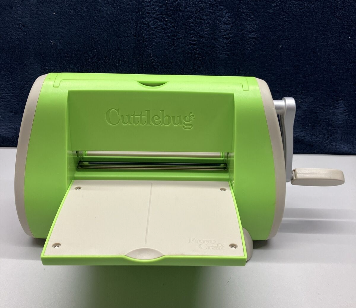ProvoCraft Cuttlebug die cutter 本体プレート付き ProvoCraft Cuttlebug die cutter 本体プレート付き ProvoCraft