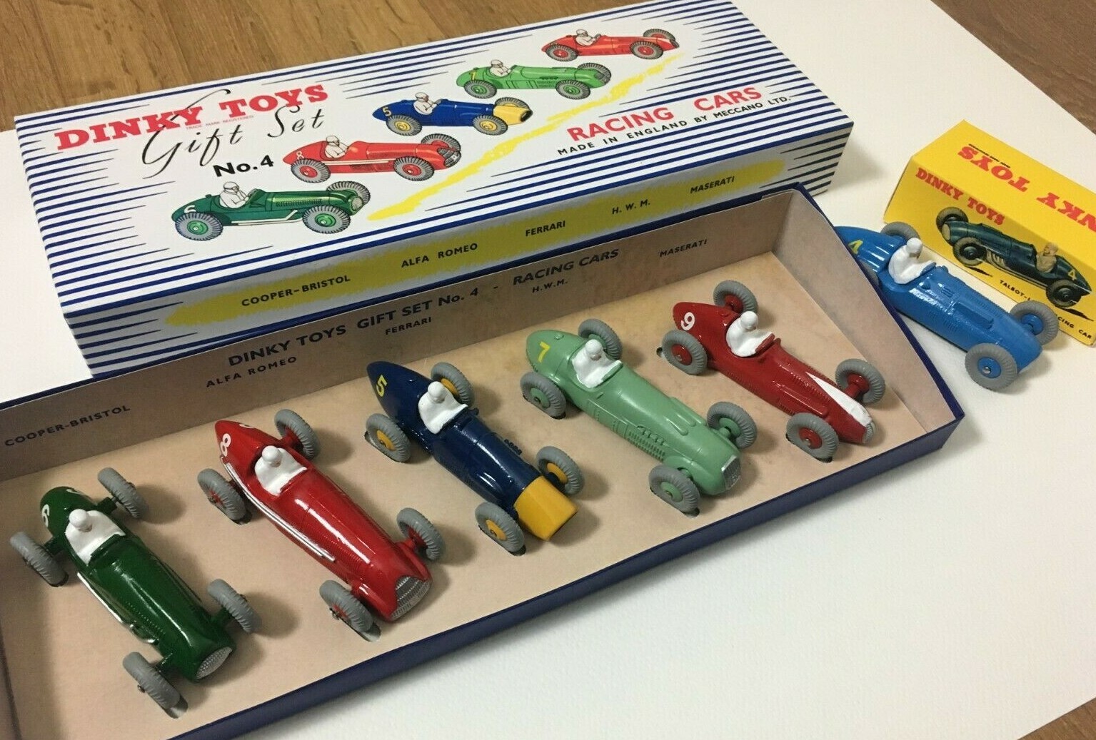 Dinky Toys - Gift Set 4 Racing Car Set - Plus Bonus Car (5