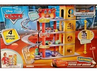 lightning mcqueen garage set