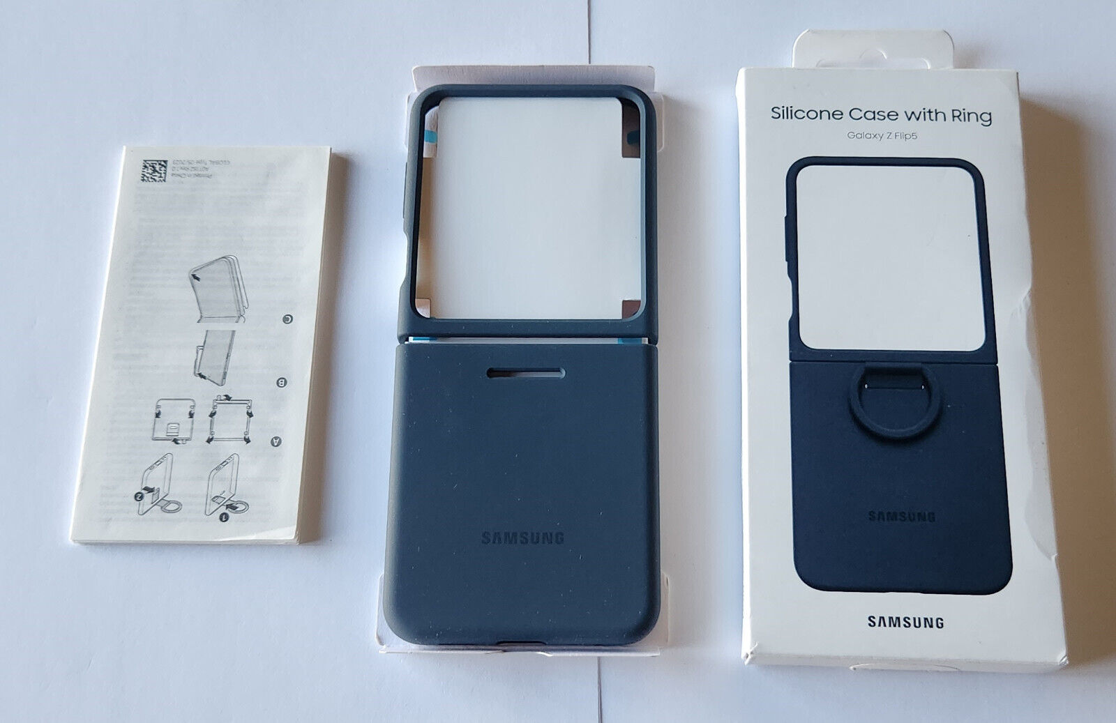 Unused OEM Samsung Galaxy Z Flip5 Silicone Case with Ring EF-PF731 - INDIGO BLUE Unused OEM Samsung Galaxy Z Flip5 Silicone Case with Ring EF-PF731 - INDIGO BLUE