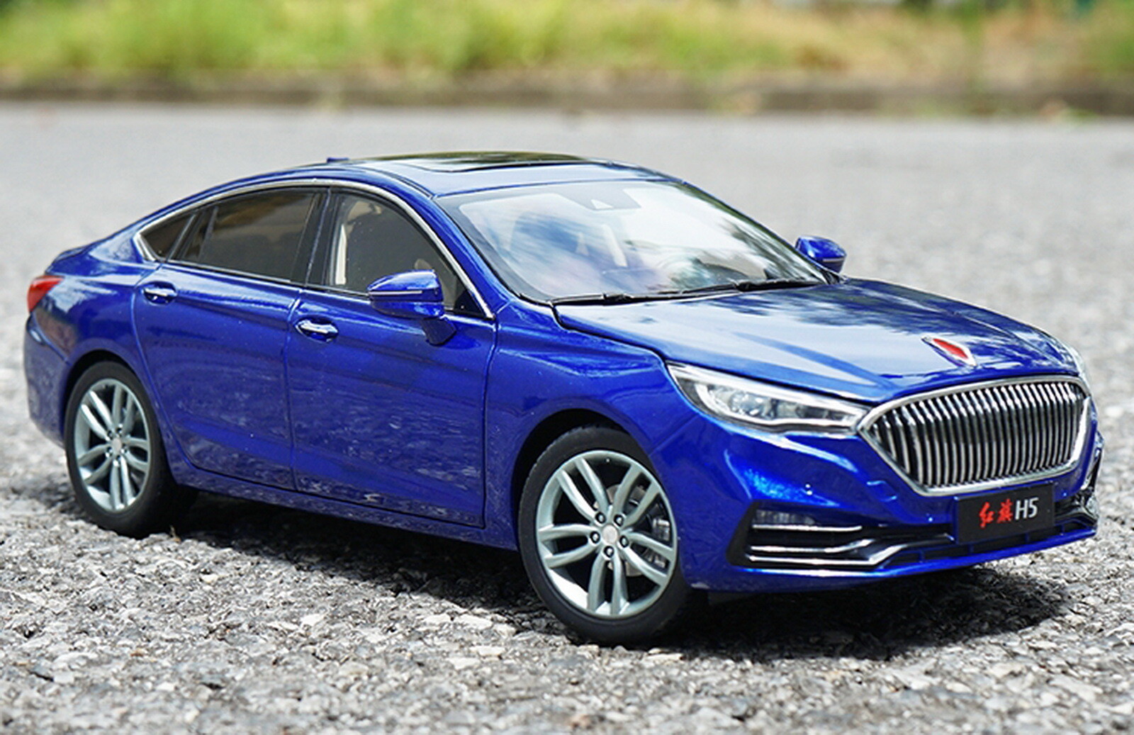 Red flag h5. Red flag h5. Faw hongqi h5. Faw h5. Седан hongqi h5.