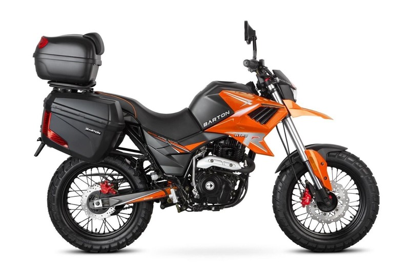 Barton Hyper 125 Ccm Fahrfertig Montiert Neufahrzeug E 5 Mit Topcases