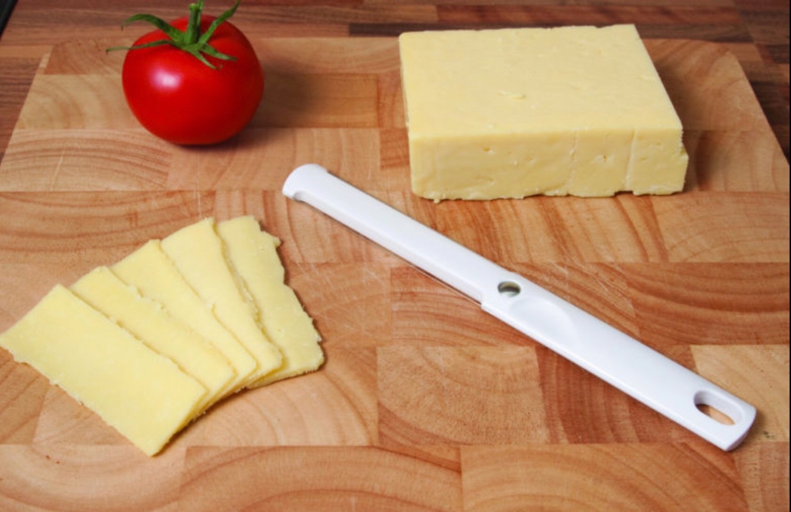 Правильная нарезка сыров. Как правильно нарезать сыр. Сырная тарелка. Как правильно нарезать сыр. Сырная нарезка.