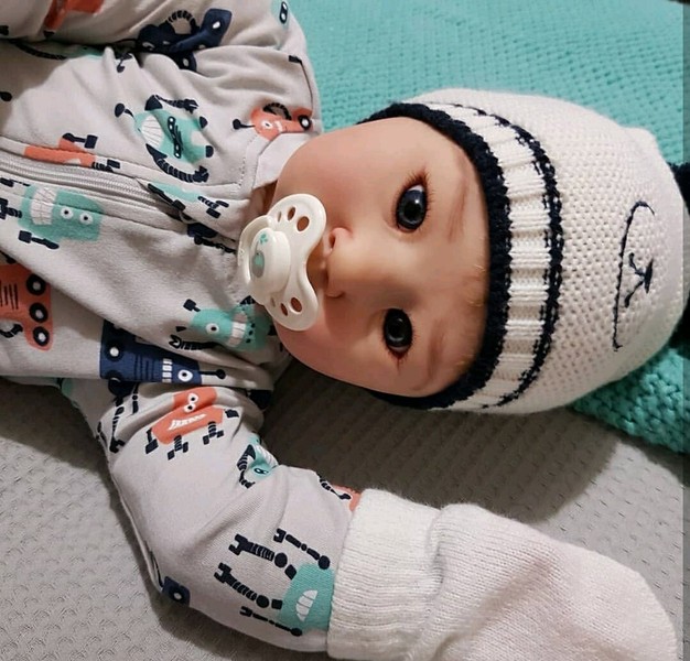 baby doll golden point